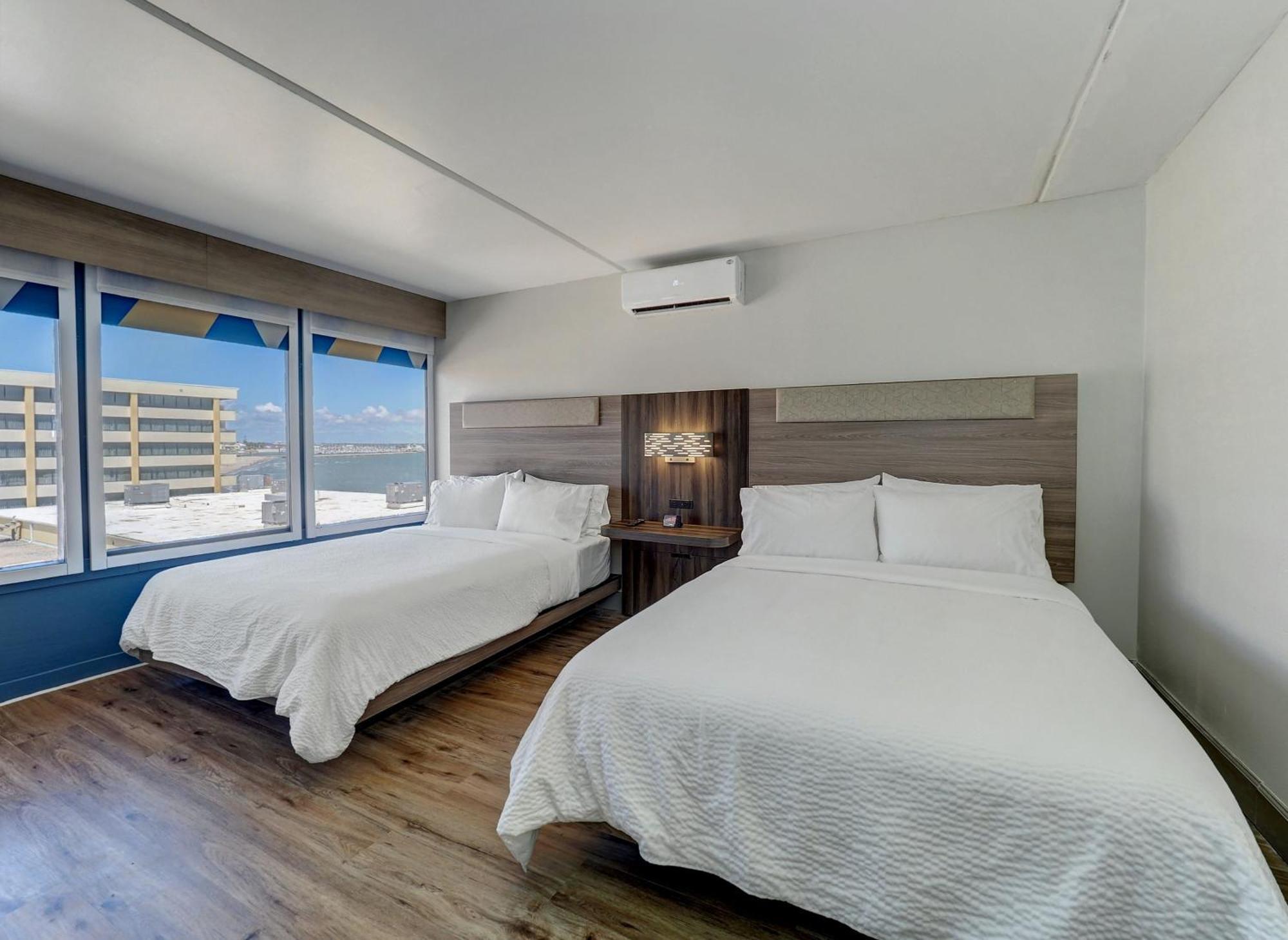 Holiday Inn Express Corpus Christi - Beachfront By Ihg Exterior foto