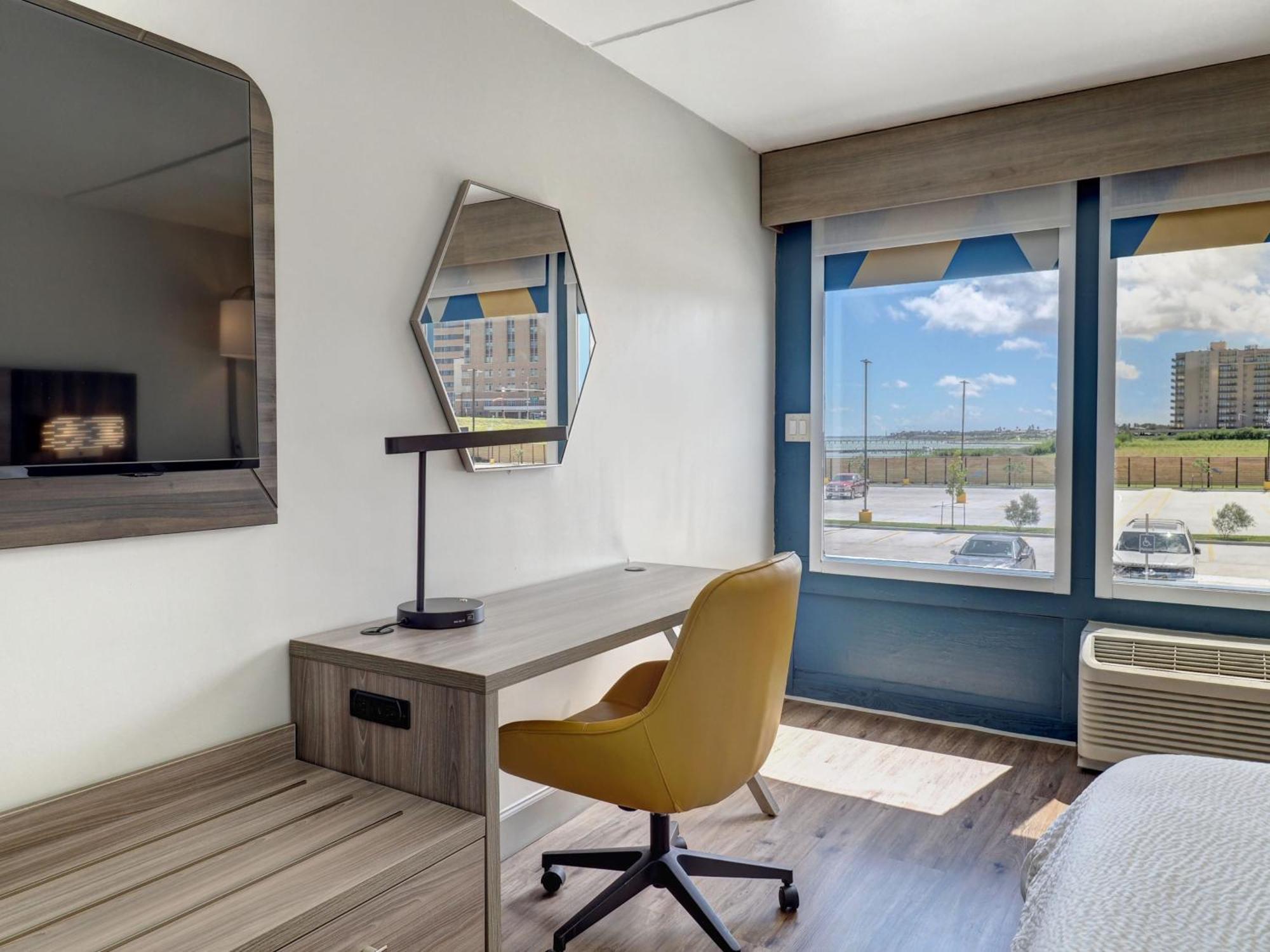 Holiday Inn Express Corpus Christi - Beachfront By Ihg Exterior foto