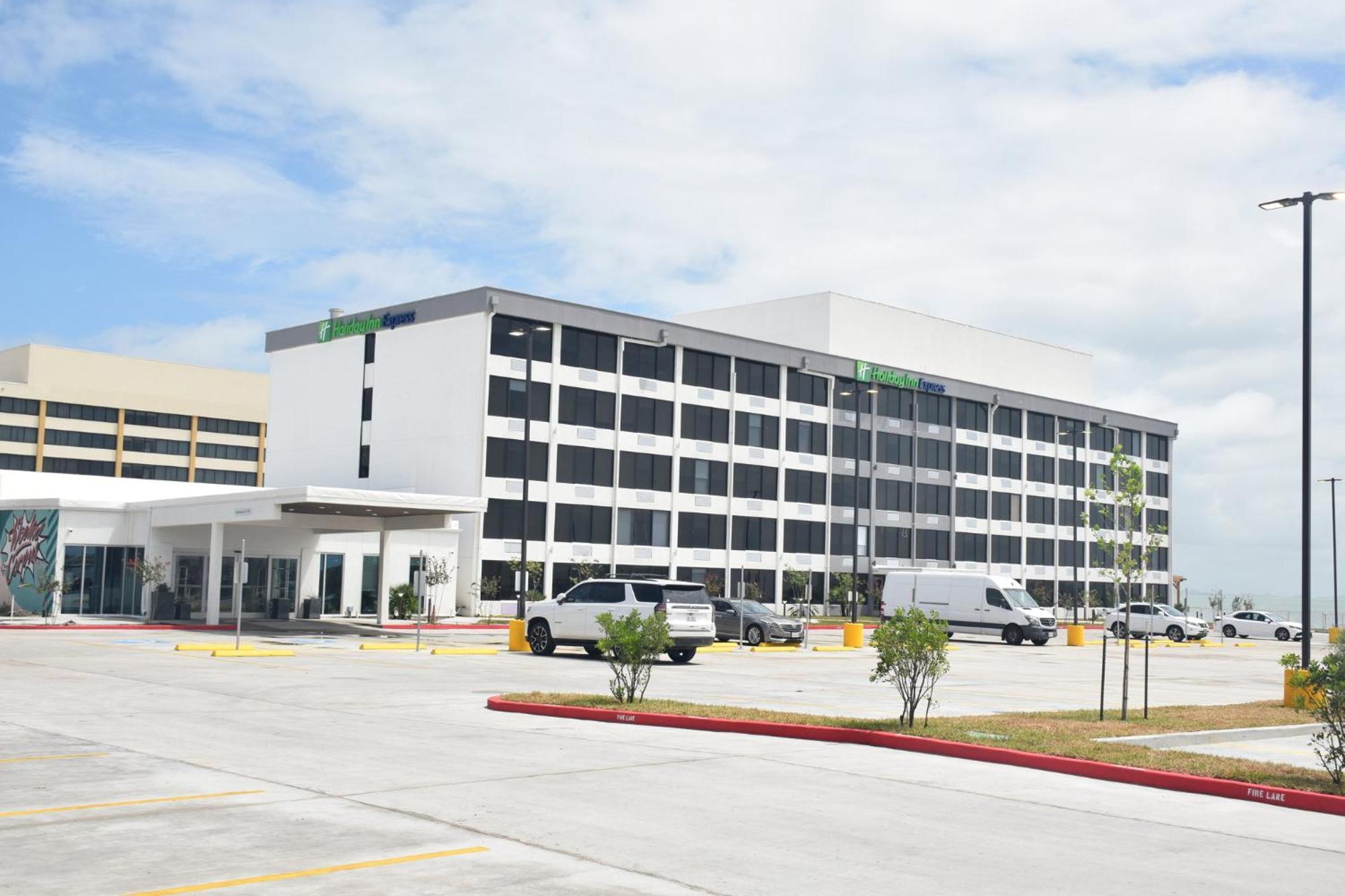 Holiday Inn Express Corpus Christi - Beachfront By Ihg Exterior foto