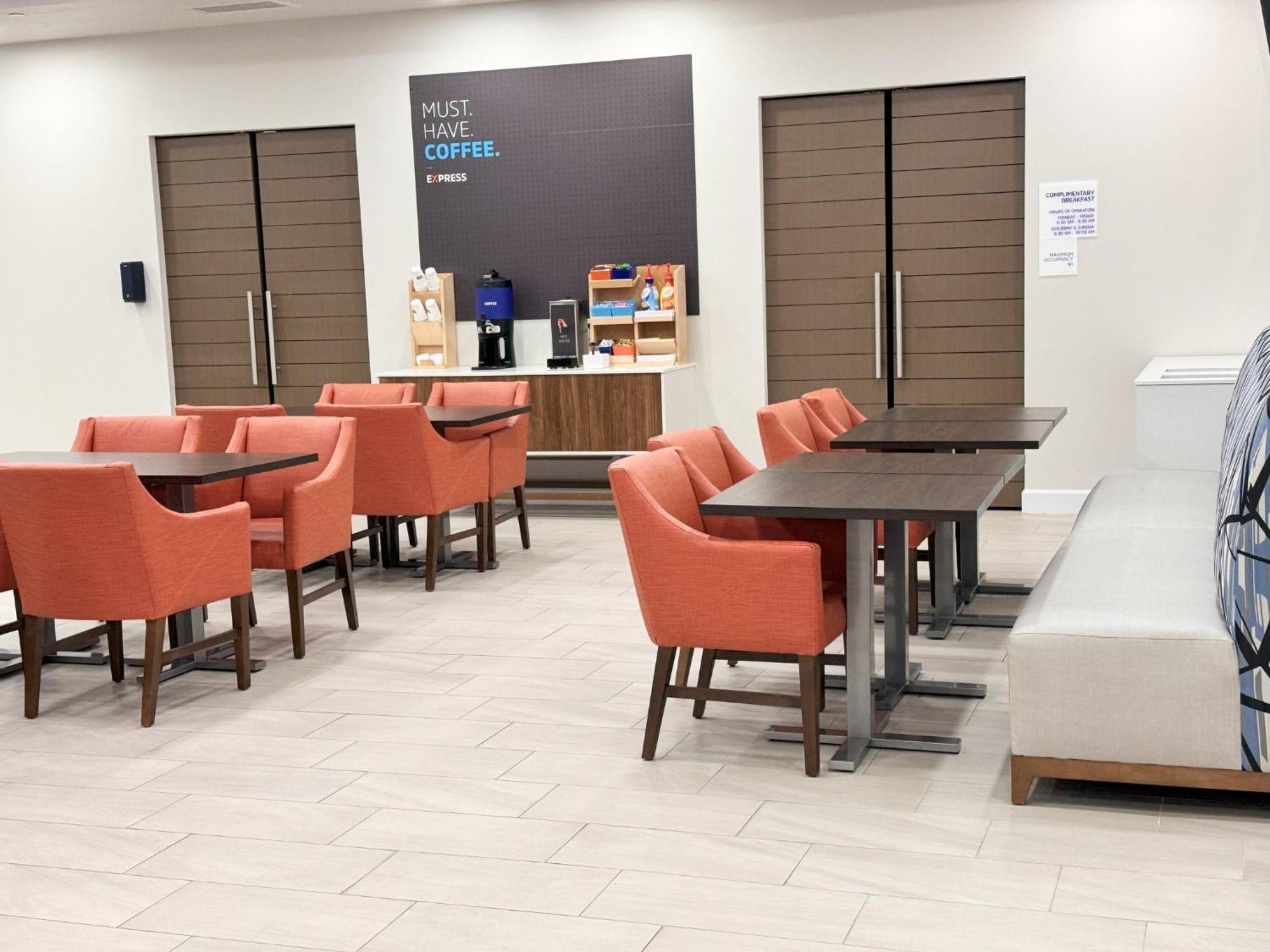 Holiday Inn Express Corpus Christi - Beachfront By Ihg Exterior foto