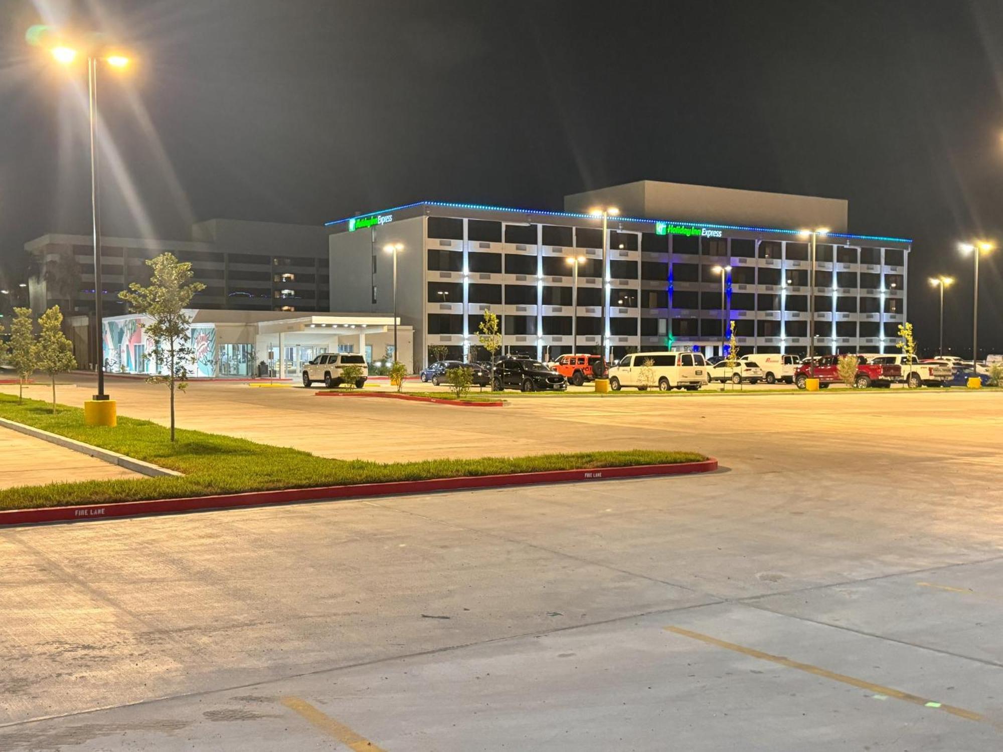 Holiday Inn Express Corpus Christi - Beachfront By Ihg Exterior foto