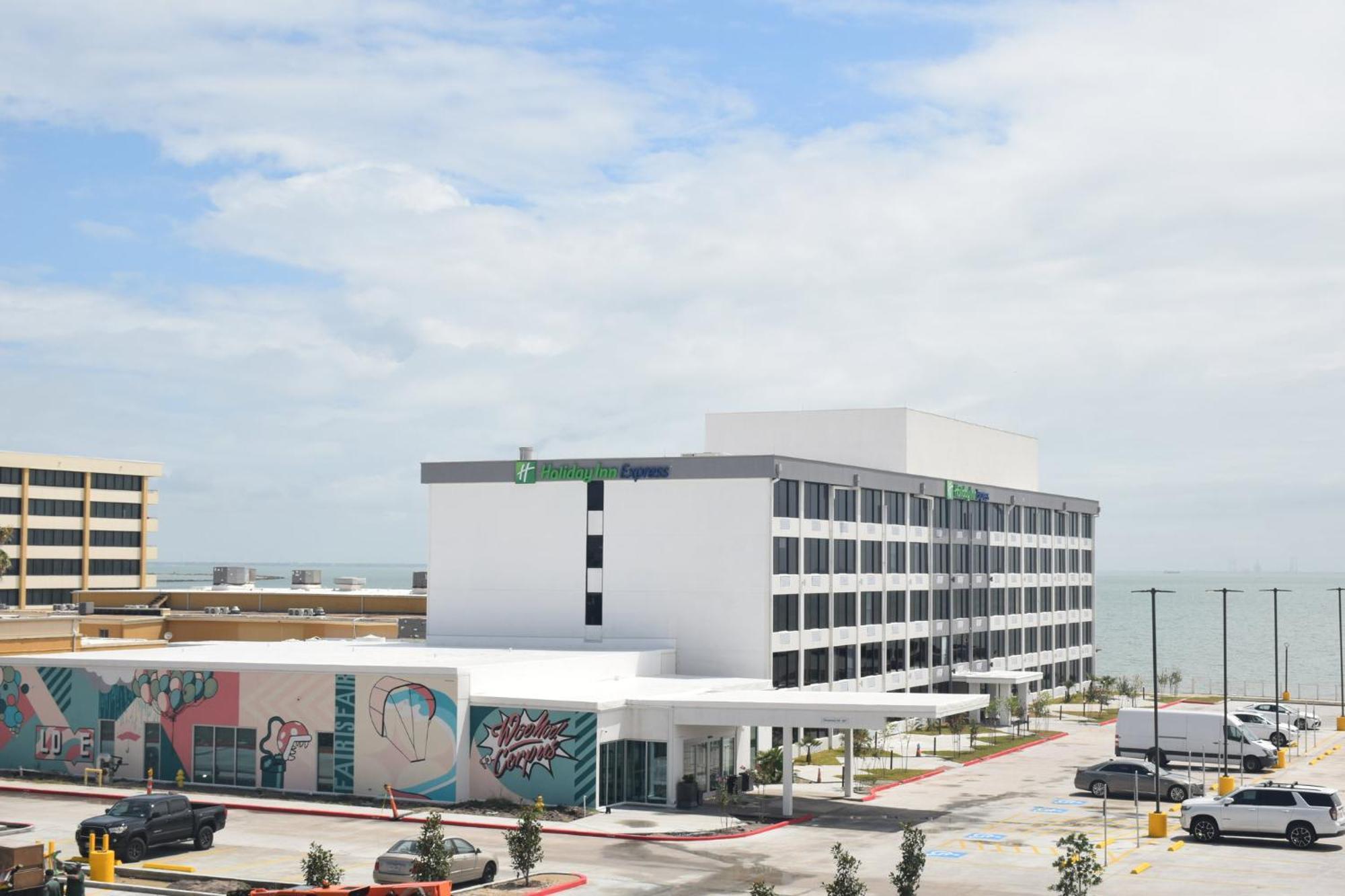 Holiday Inn Express Corpus Christi - Beachfront By Ihg Exterior foto